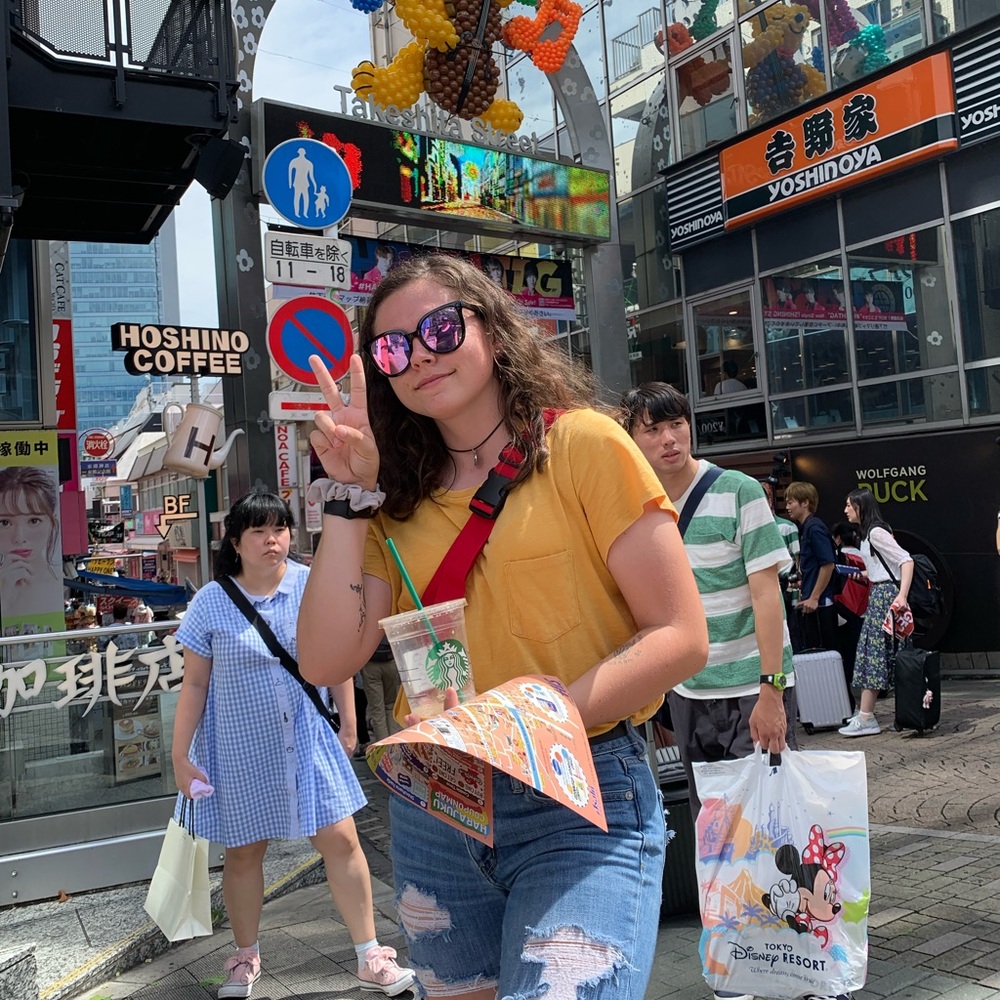 Meet your Posher, Nicole